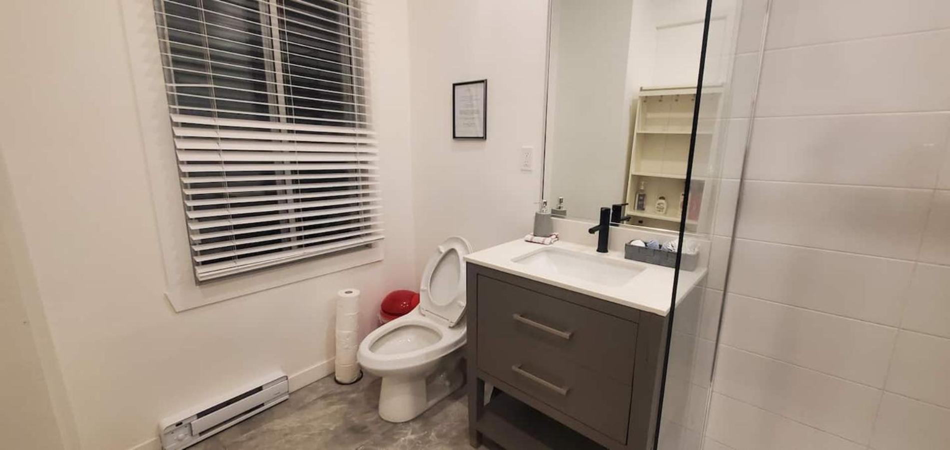 Perfect For Groups Big Livingroom 2 Backyard 3Br Montréal Esterno foto