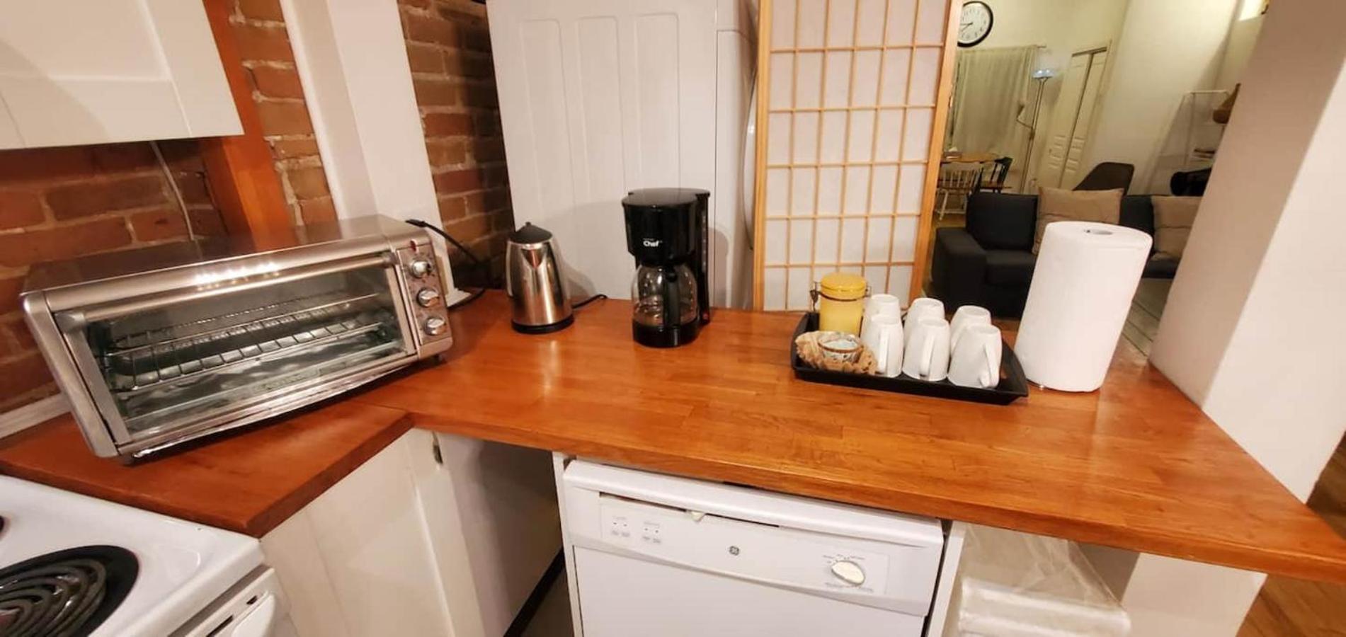 Perfect For Groups Big Livingroom 2 Backyard 3Br Montréal Esterno foto